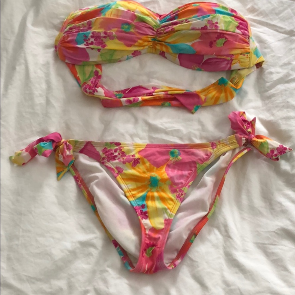 Bathing suit